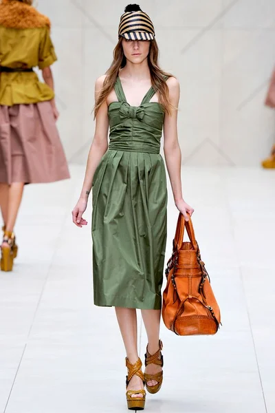Look 49